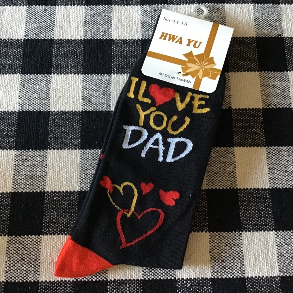 NWT HWA YU Men I ❤️ YOU DAD Crew Socks Size 11-13